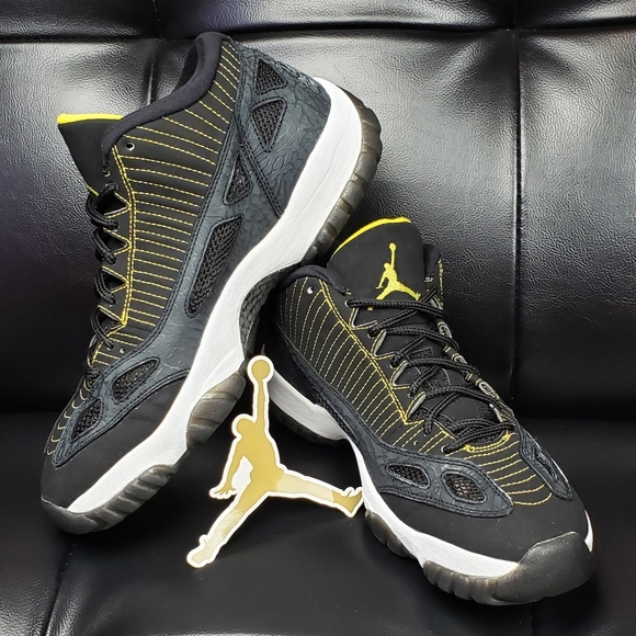 Air Jordan 11 Low IE "Yellow Zest" - Picture 5 of 7
